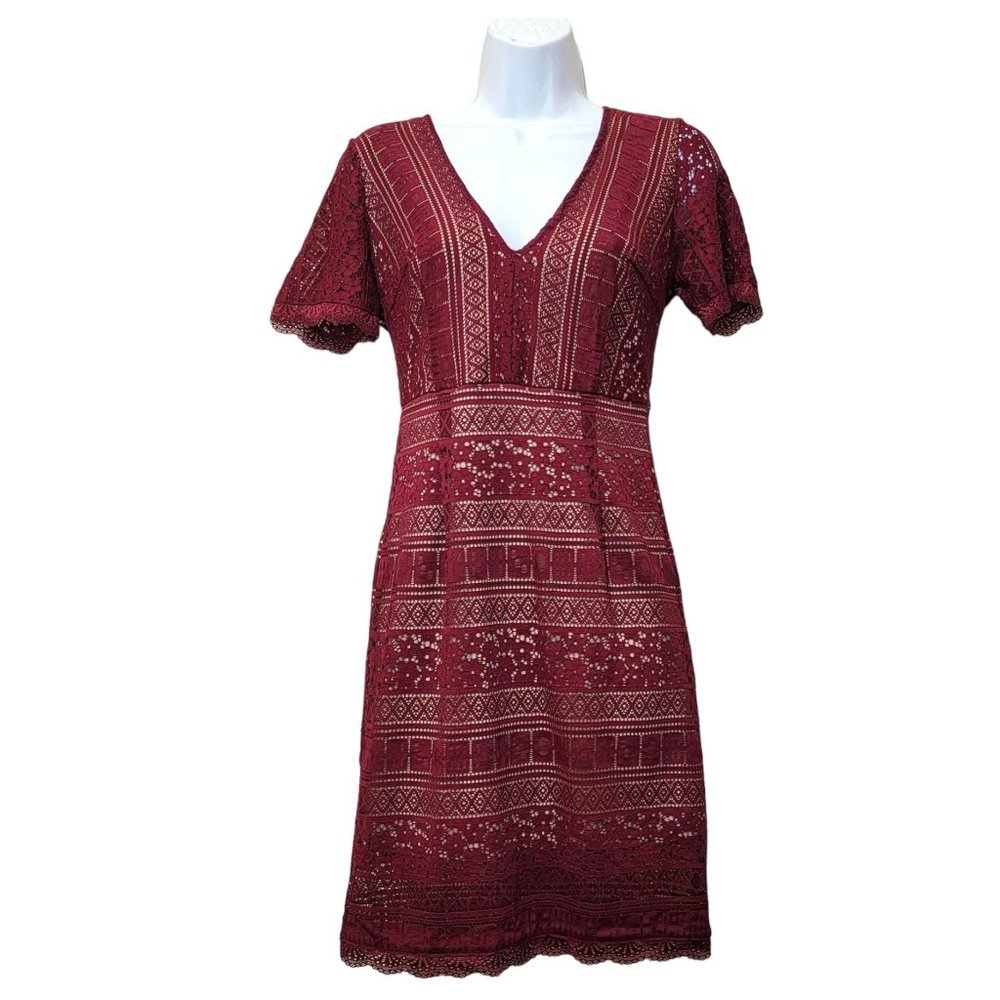 Forever 21: Burgundy Red Lace Bodycon Dress